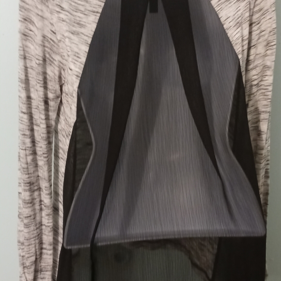 Cynthia Rowley White/Gray/Black. Black Mesh on Back Size Small - Picture 9 of 9